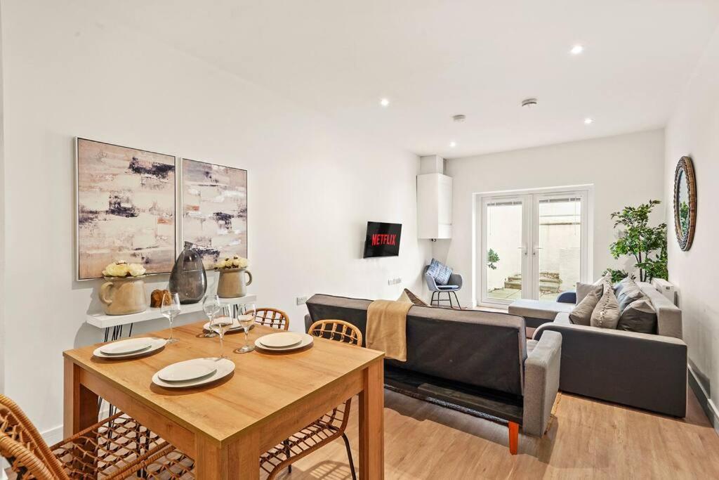 Exquisite Scandi Gem Of Bristol - Sleeps 6 Apartment Exterior photo